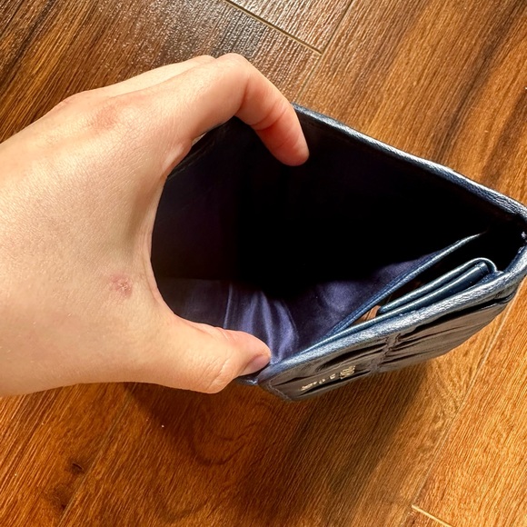 Prada Trifold Wallet Nappa Gaufre Compact - Picture 5 of 7